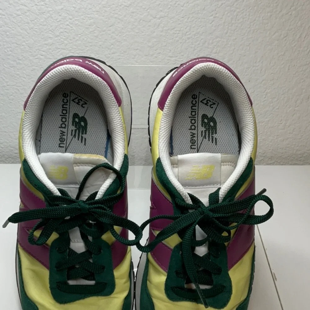 Men’s New Balance 237 V1 Sneaker Retro Inspired Size 9
